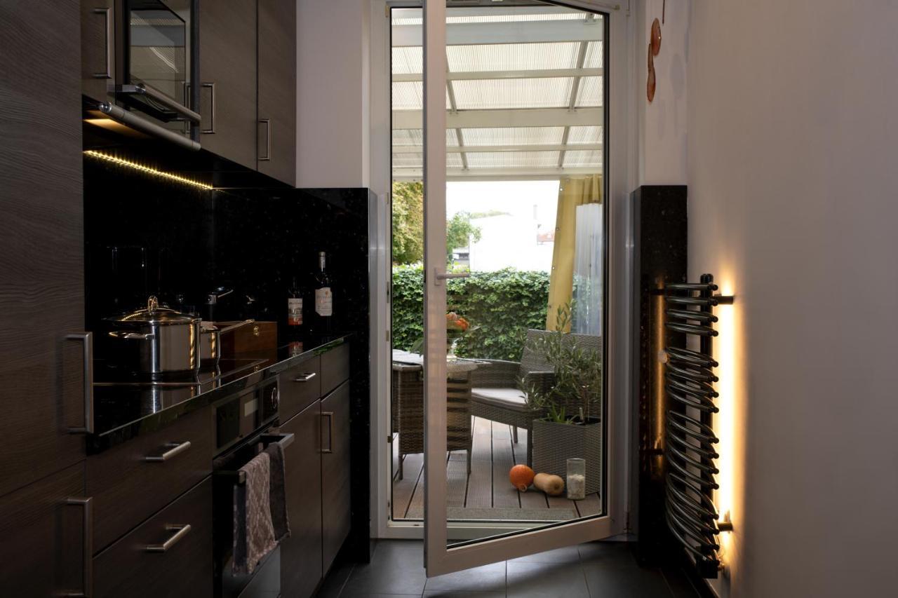 Md-7 Lutherstrasse 15 - Luxus-Wasserbett-Smarttv-Terrasse-2Schlafzimmer Magdeburg Exterior photo