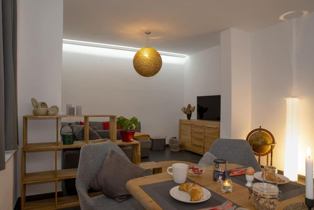 Md-7 Lutherstrasse 15 - Luxus-Wasserbett-Smarttv-Terrasse-2Schlafzimmer Magdeburg Exterior photo